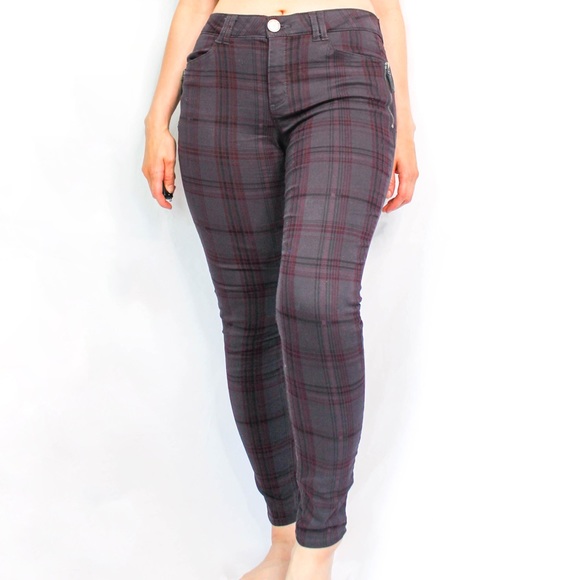 Plaid tartan red and black skinny jeans size 8